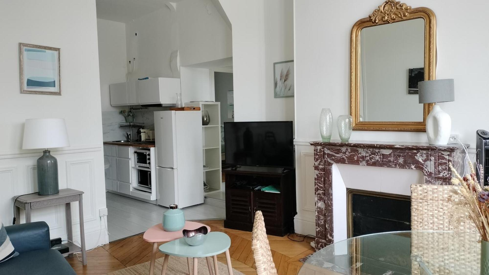Appartement Avec Belle Vue Sur La Place Du Martroi Orléans Exteriör bild